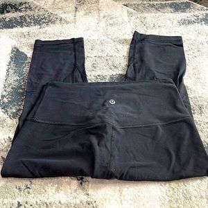 Lululemon Black align crop pant - size 8